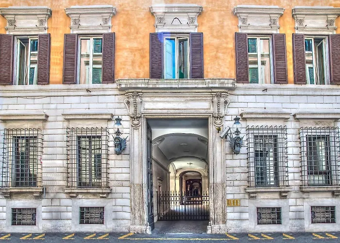 Trevi Suite